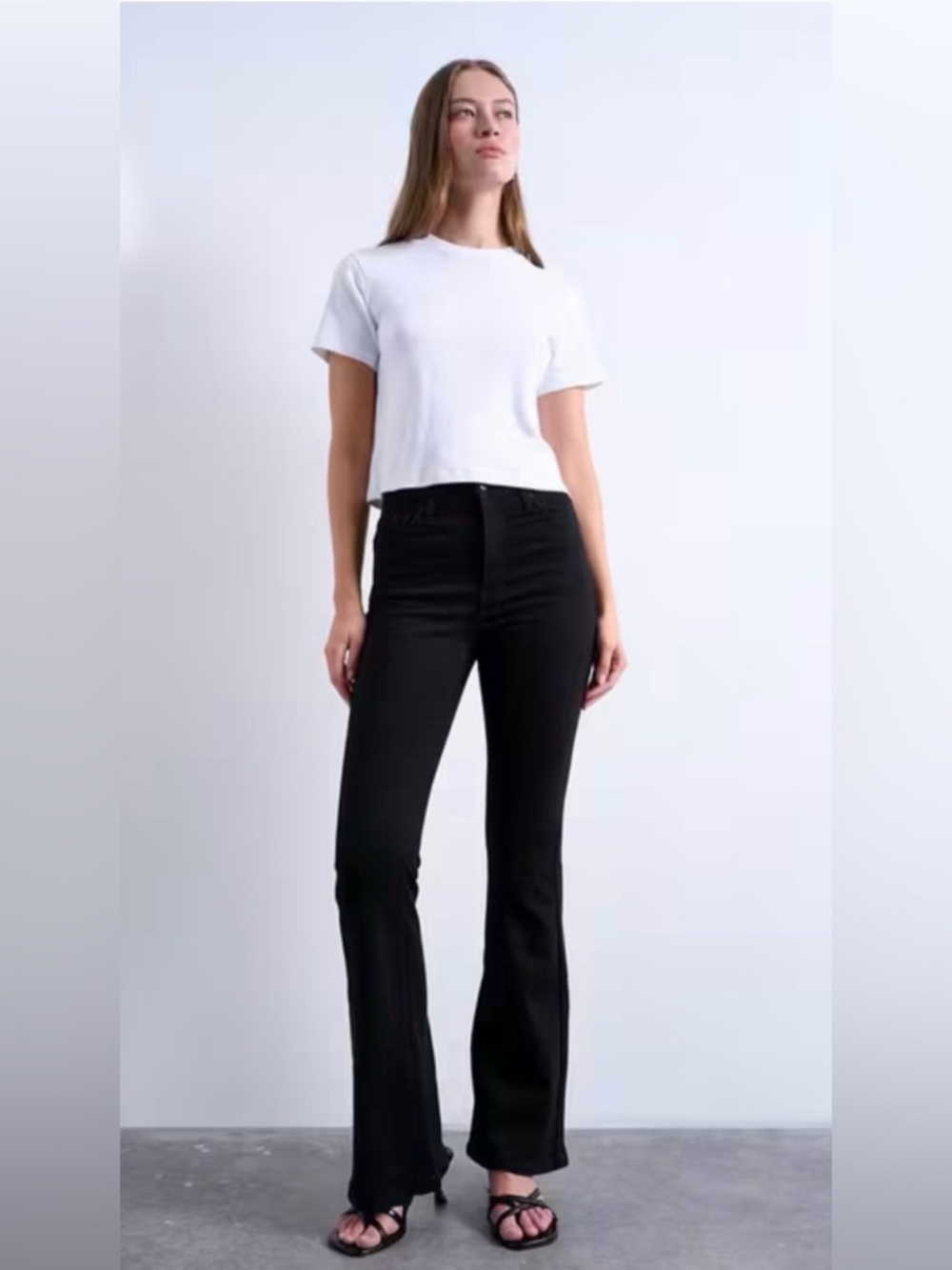 Topshop High-Rise Black Jamie Flare Jeans - Sleek Women's Denim